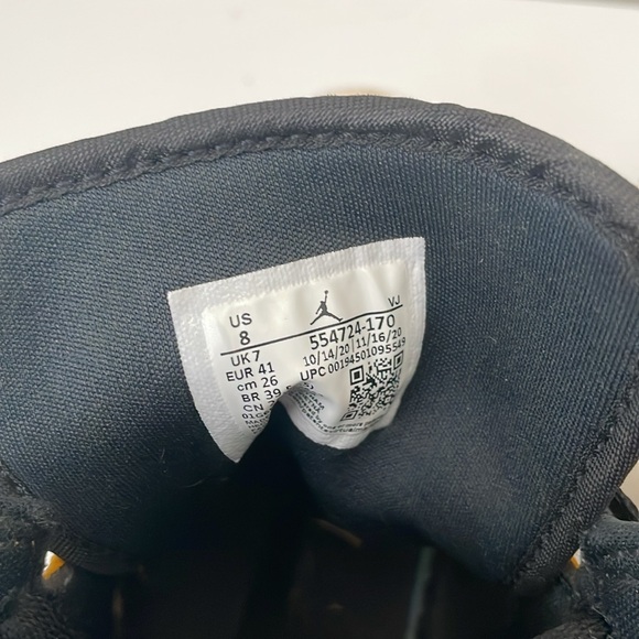 Air Jordan 1 Mid University Gold White Black Yellow 554724-170 size 8 - Picture 4 of 8